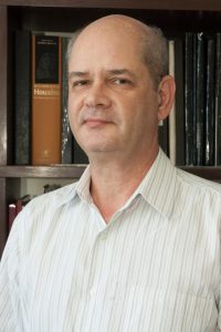 Roberto de Barros Faria